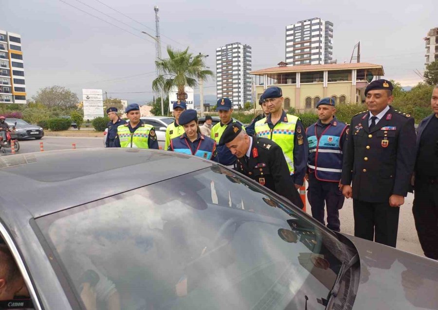 Jandarma Ekipleri Bayram Dolayısıyla Trafik Denetimlerini Arttırdı