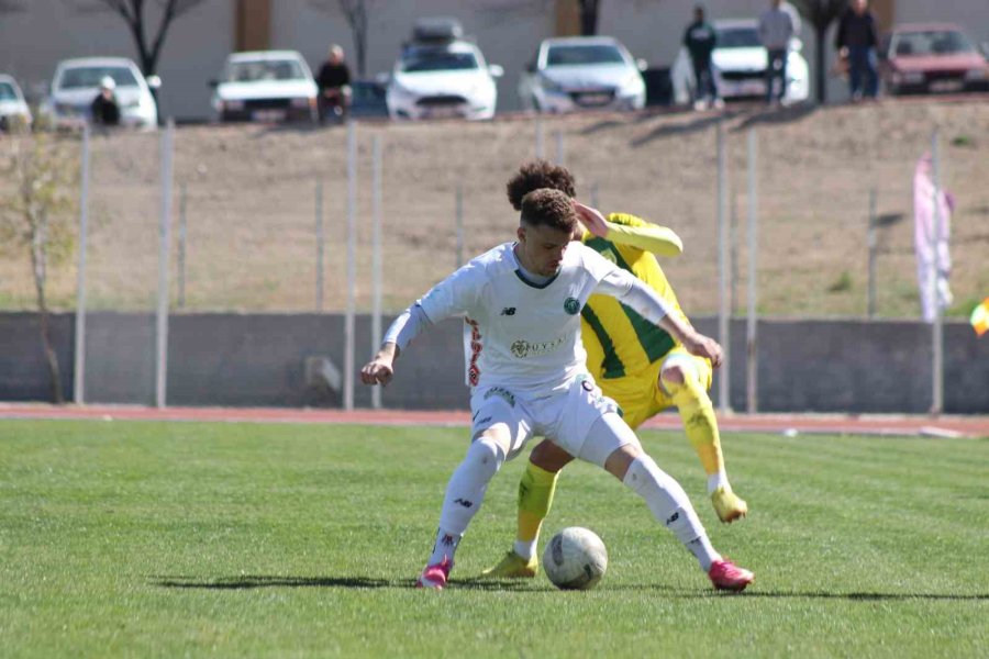 Tff 3. Lig: 1922 Konyaspor: 3 - Osmaniyespor: 1