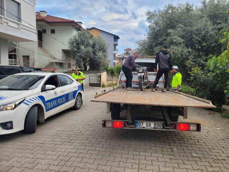 15 Yaşındaki Sürücüye 37 Bin Tl Ceza