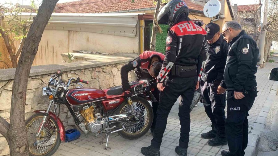 Polisten Kaçan Motosiklete Değeri Kadar Ceza Yazıldı