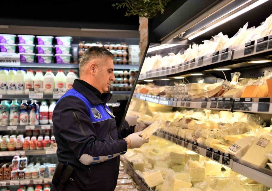 Konyaaltı Bayrama Hazır