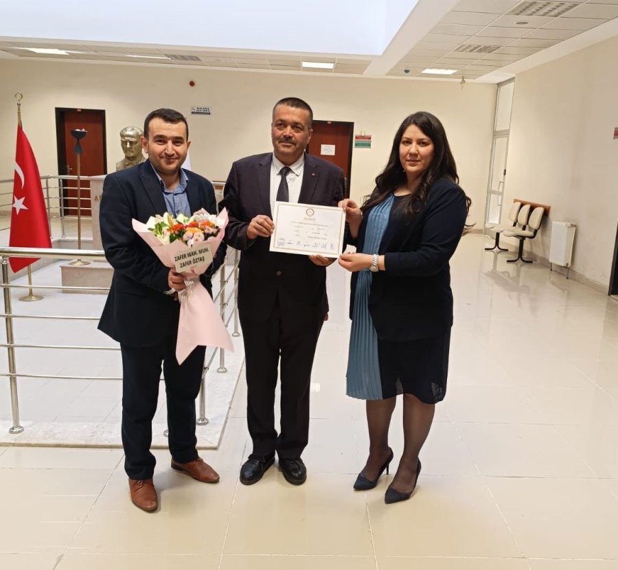 Kaybettiği Muhtarlık Seçiminde Mahalleliye Teşekkür Etti, Bu Seçimde Kazandı