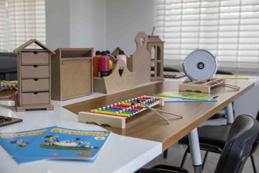 Mersin’de ’gülümse Alzheimer Yaşam Merkezi’nin Kayıtları Başladı