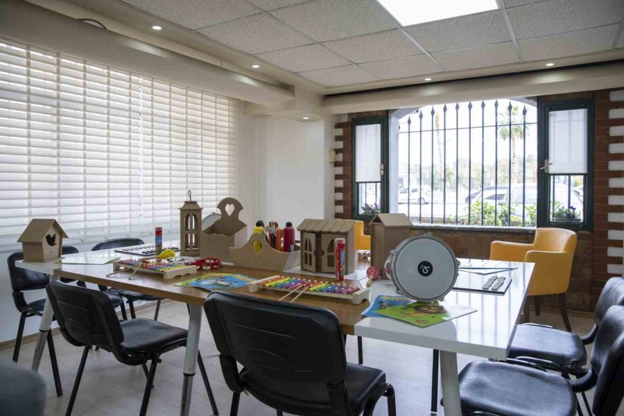 Mersin’de ’gülümse Alzheimer Yaşam Merkezi’nin Kayıtları Başladı