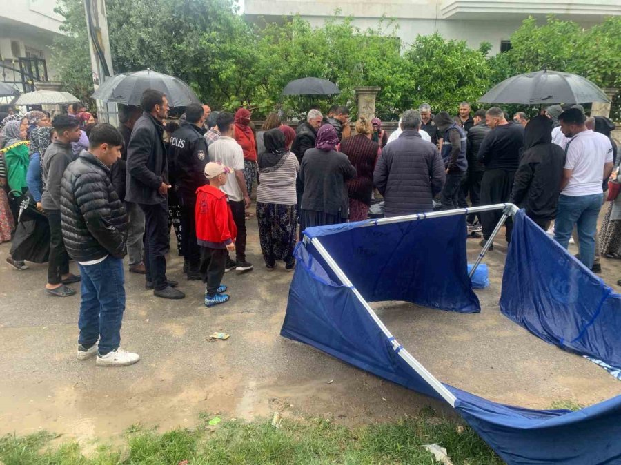 Evden Kaçıp Evlenen Hamile Kardeşini Sokakta Silahla Vurarak Öldürdü