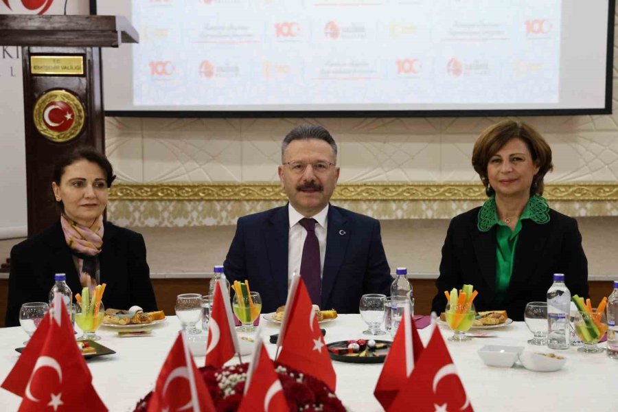 Eskişehir’de Bayramlaşma Töreni