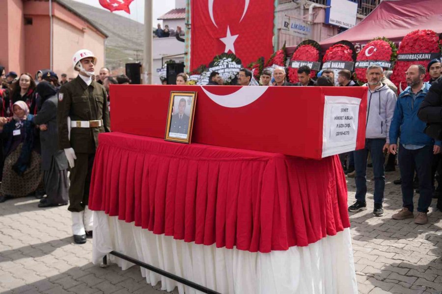 Piyade Uzman Çavuş Hikmet Aslan Niğde’de Son Yolculuğuna Uğurlandı