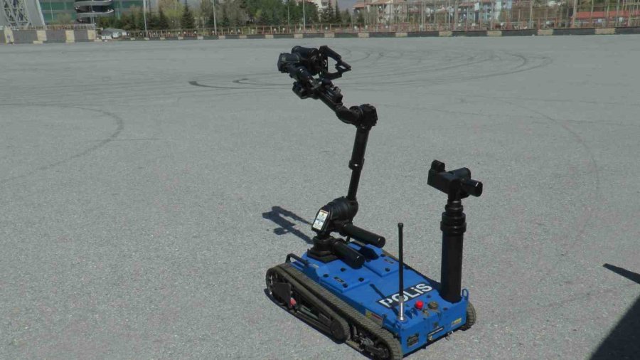 Olay Yeri İnceleme Ekiplerinin Yerli Ve Milli Yardımcıları: ‘kıraç’ Ve ‘ertuğrul’