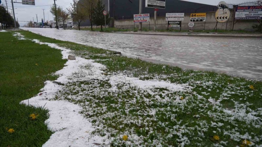 Niğde’de Sağanak Hayatı Olumsuz Etkiledi