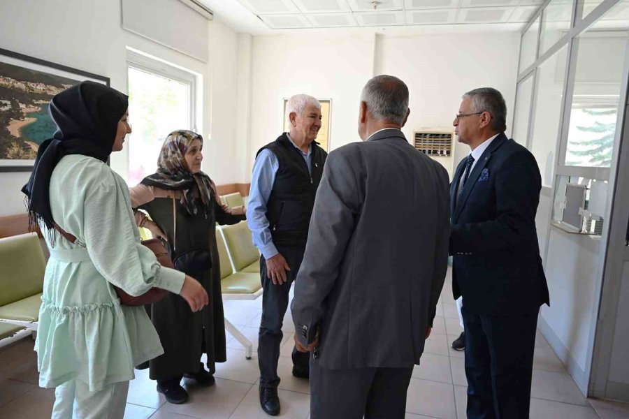 Kemer’de Bayramlaşma Programı Düzenlendi