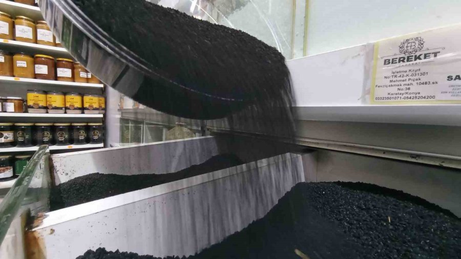 Hazımsızlığa Karşı En Doğal Yöntem: Çörek Otu Yağı