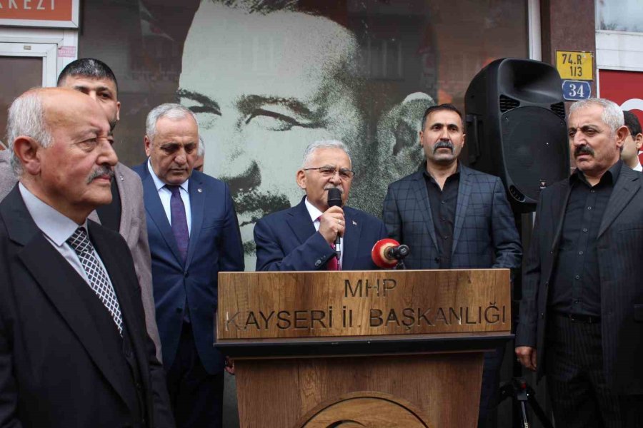 Mhp’li Özdemir Partililerle Bayramlaştı