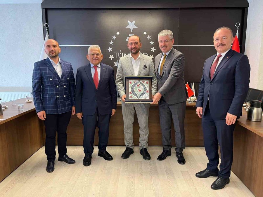 Büyükkılıç’tan Tümsiad Kayseri Şubesi’ne Bayram Ziyareti