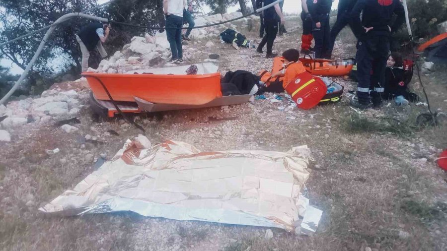 Antalya’da Teleferik Kabini Düştü: 1 Ölü, 2’si Çocuk 7 Yaralı