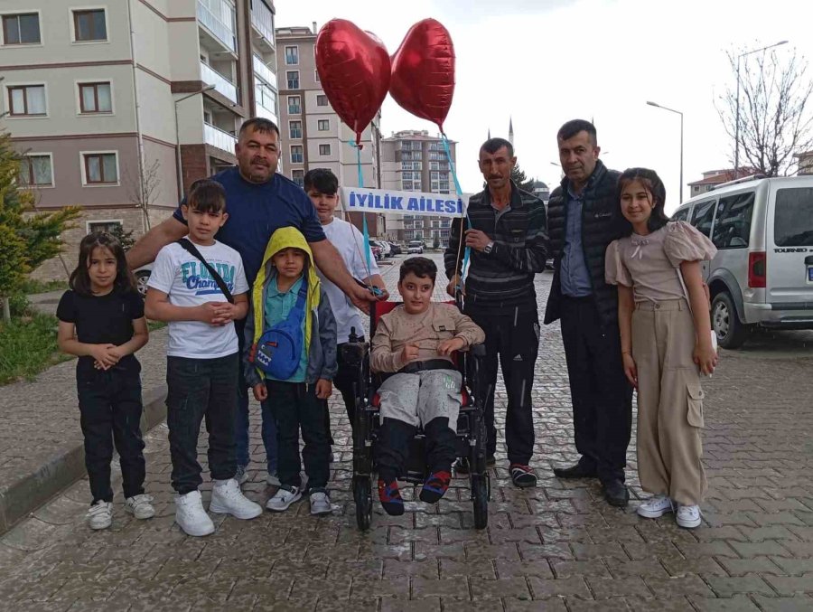 Doğuştan Engelli Eren’in Akülü Araç Hayali Gerçek Oldu