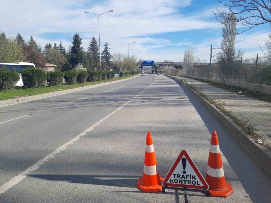 Eskişehir’de 540 Sürücüye Ceza Kesilirken, 14 Araç Trafikten Men Edildi