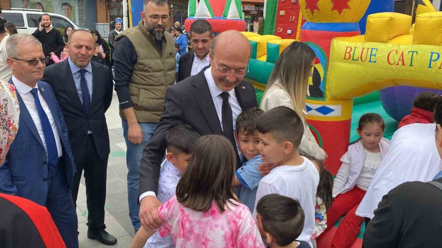 Akşehir’de Bayram Eğlencesi