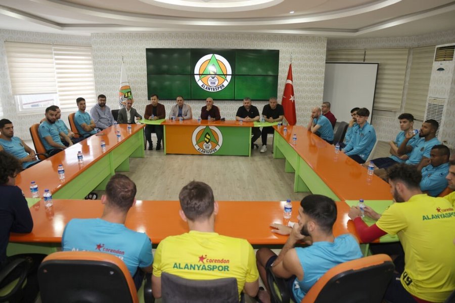 Alanyaspor’da Bayramlaşma Töreni Yapıldı