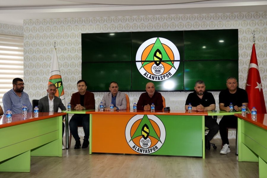 Alanyaspor’da Bayramlaşma Töreni Yapıldı