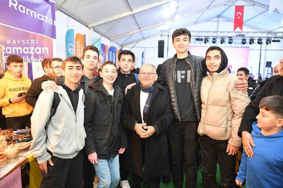 Ramazan Etkinliklerini 1,5 Milyon Kişi Ziyaret Etti