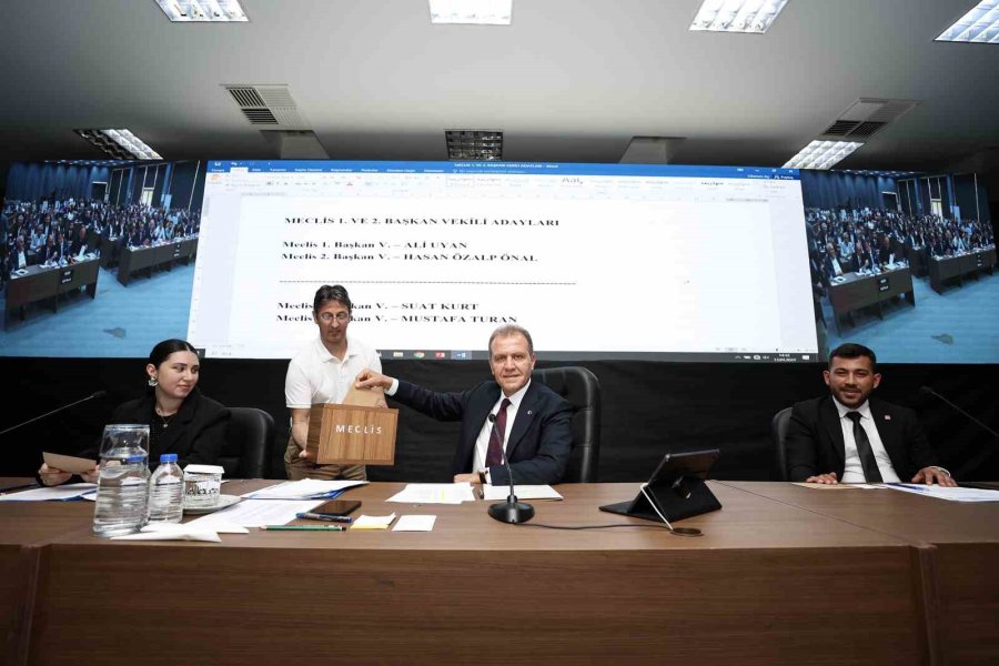 Başkan Seçer: "gelecek 5 Yılda Mersin’e Çok Daha Güzel Hizmetler Yapacağız"