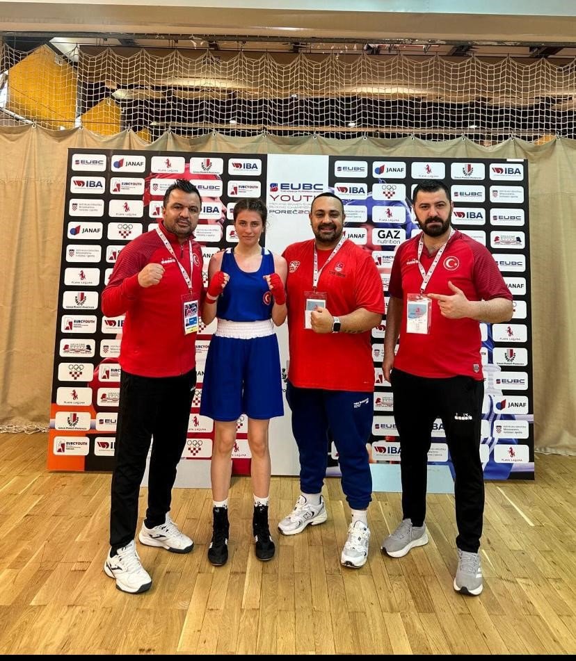 Niğdeli Milli Boksör Finale Yükseldi