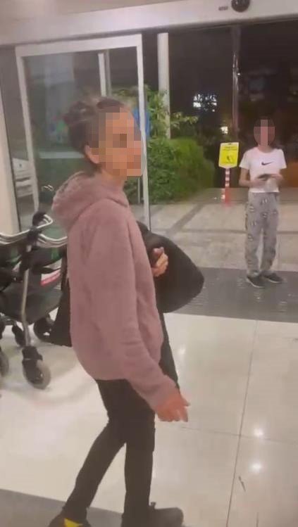 Antalya’da Elinde Kesi Oluşan Ve Özel Hastaneye Başvuran Küçük Kızın Kapıdan Geri Çevrildiği İddiası