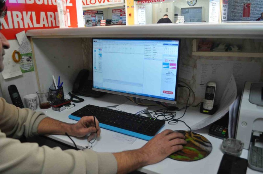 Sanal Biletlerdeki Yüksek Komisyon Oranı Yazıhanecilerin Tepkisini Çekti