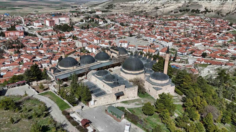 Yüzyıllara Meydan Okuyan Seyyit Battal Gazi Külliyesi Havadan Görüntülendi