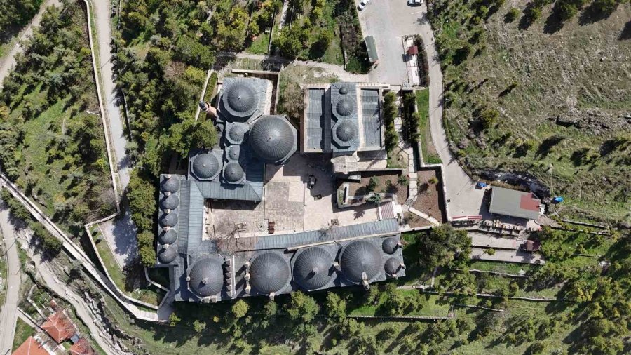 Yüzyıllara Meydan Okuyan Seyyit Battal Gazi Külliyesi Havadan Görüntülendi