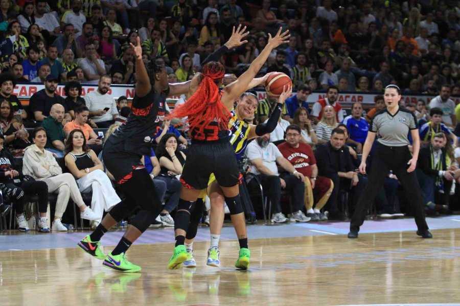 Fenerbahçe Üst Üste İkinci Kez Avrupa’nın En Büyüğü