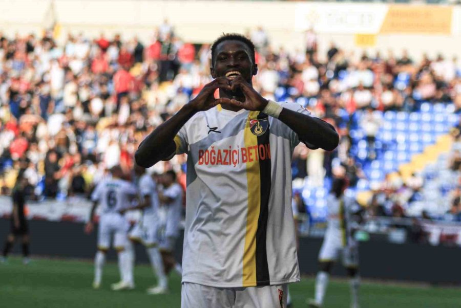 Trendyol Süper Lig: Hatayspor: 0 - İstanbulspor: 3 (maç Sonucu)