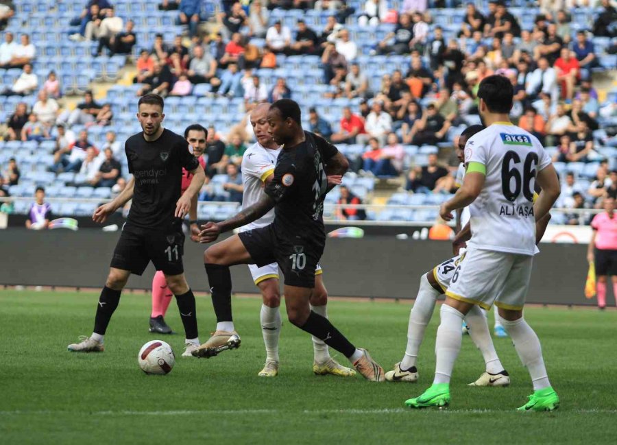 Trendyol Süper Lig: Hatayspor: 0 - İstanbulspor: 3 (maç Sonucu)