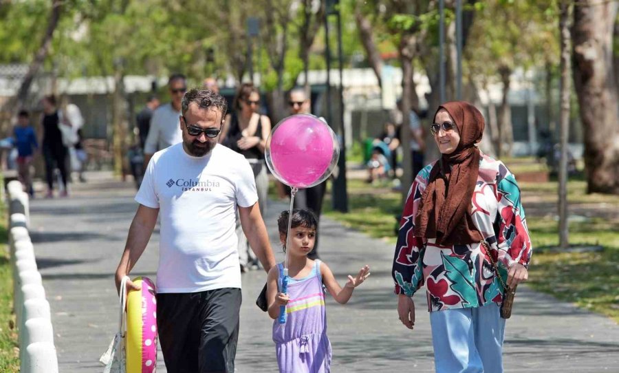 Ramazan Bayramı Turizm Sektörüne İlaç Oldu: 20 Milyon Üzerinde Hareket 150 Milyon Lira Ciro