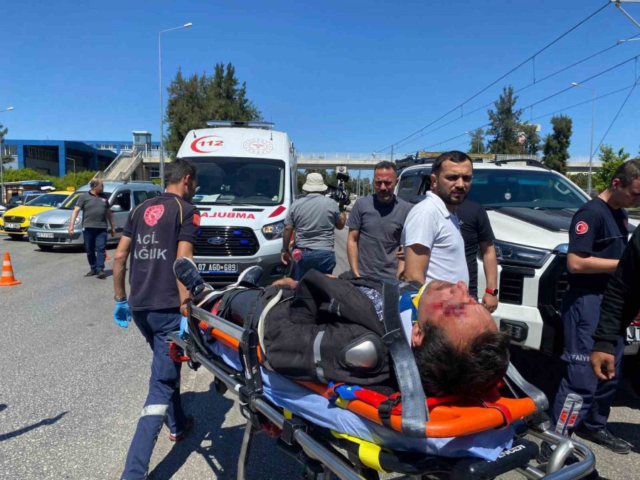 Antalya’da Yürekleri Ağza Getiren Kaza: 50 Yıllık Kamyon Şoförünün Refleksiyle Hayatta Kaldı