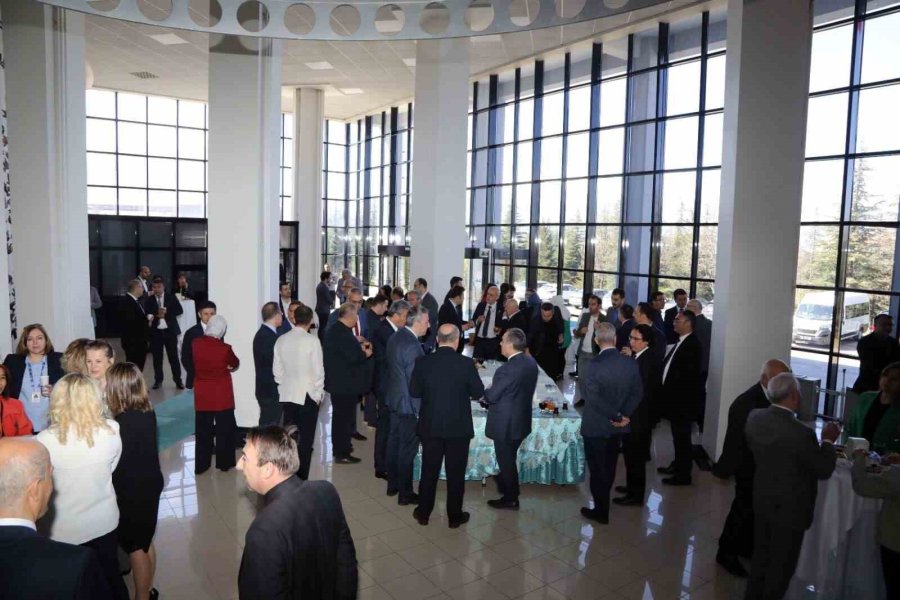 Erciyes Üniversitesi’nde Geleneksel Bayramlaşma Töreni