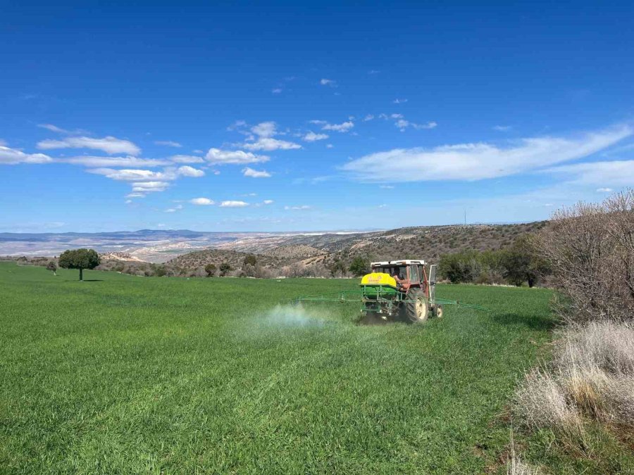 Eskişehir’de Gübre Ve Ot İlacı Atma İşlemi Tamamlandı