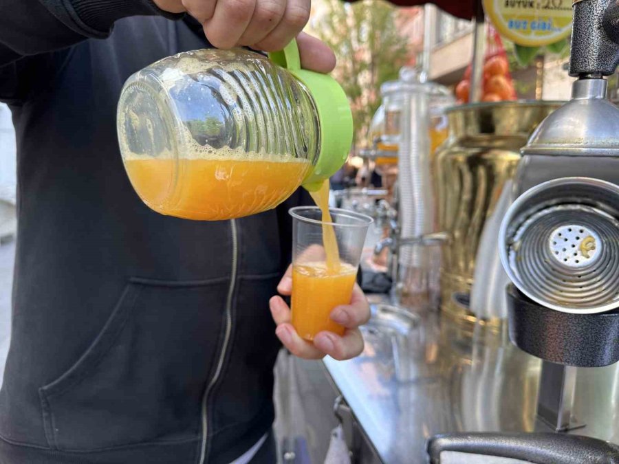 Kente Turist Akını Olunca Bayram Tatilinde Satışları 3-4 Kat Arttı