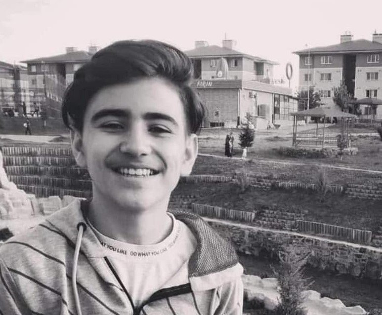 Karbonmonoksitten Zehirlenen Kardeşler Toprağa Verildi