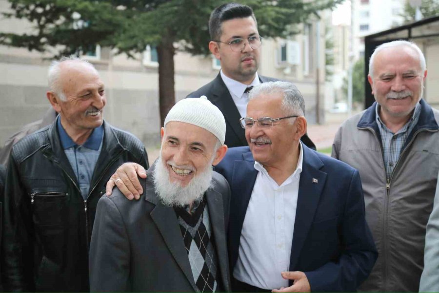 Başkan Büyükkılıç’a Beyazşehir Mahalle Sakinlerinde Sıcak Ve Samimi İlgi