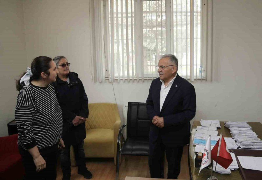 Başkan Büyükkılıç’a Beyazşehir Mahalle Sakinlerinde Sıcak Ve Samimi İlgi