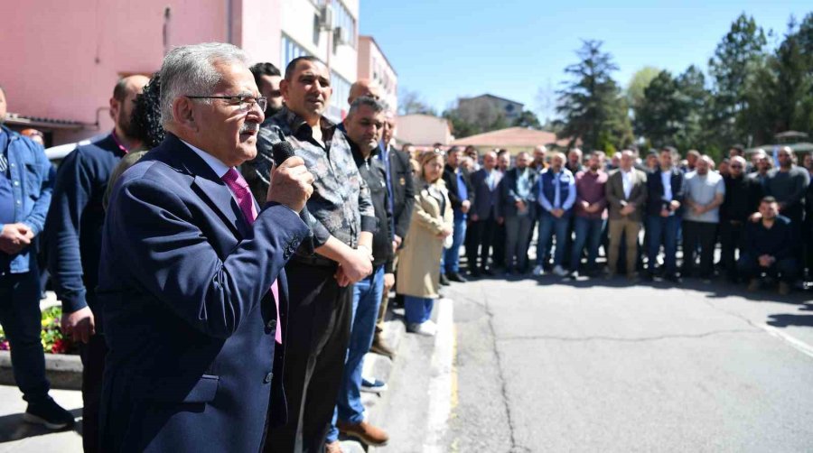 Başkan Büyükkılıç, Personelleriyle Bayramlaştı