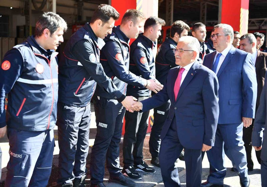 Başkan Büyükkılıç, Personelleriyle Bayramlaştı