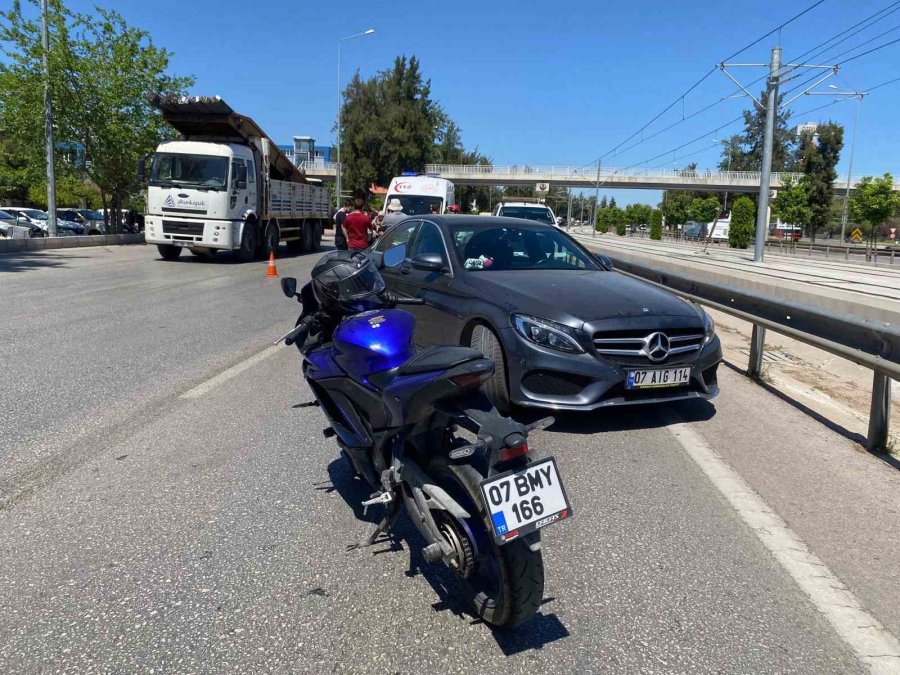 Antalya’da Yürekleri Ağza Getiren Kaza: 50 Yıllık Kamyon Şoförünün Refleksiyle Hayatta Kaldı