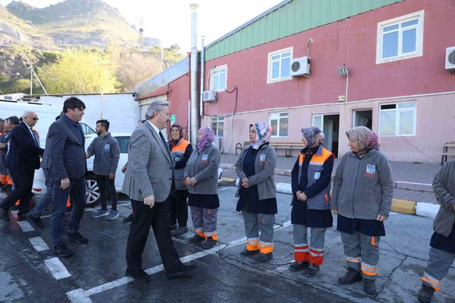 Başkan Palancıoğlu, Personeli İle Bayramlaştı