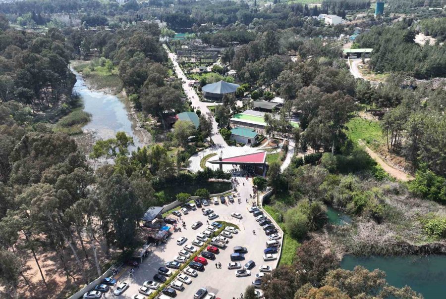 Tarsus Doğa Parkı Ve Gençlik Kampı Bayramda Ziyaretçi Akınına Uğradı