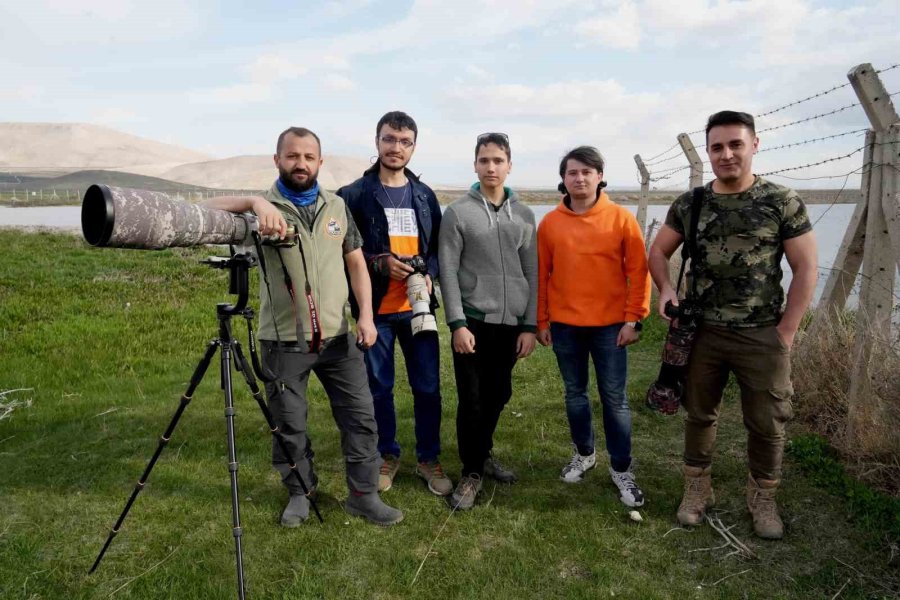 Aladağlar Milli Parkı Ve Niğde Akkaya Barajı, Kuş Fotoğrafçılarının Mekanı Oldu