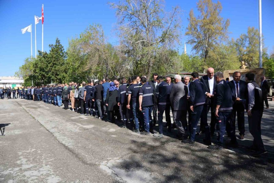 Başkan Erkoyuncu: “10 Bine Yakın Çalışanımızla Çalışmalarımızı Sürdürecek, Başarılarımızı Artıracağız”