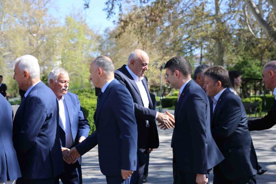 Başkan Erkoyuncu: “10 Bine Yakın Çalışanımızla Çalışmalarımızı Sürdürecek, Başarılarımızı Artıracağız”