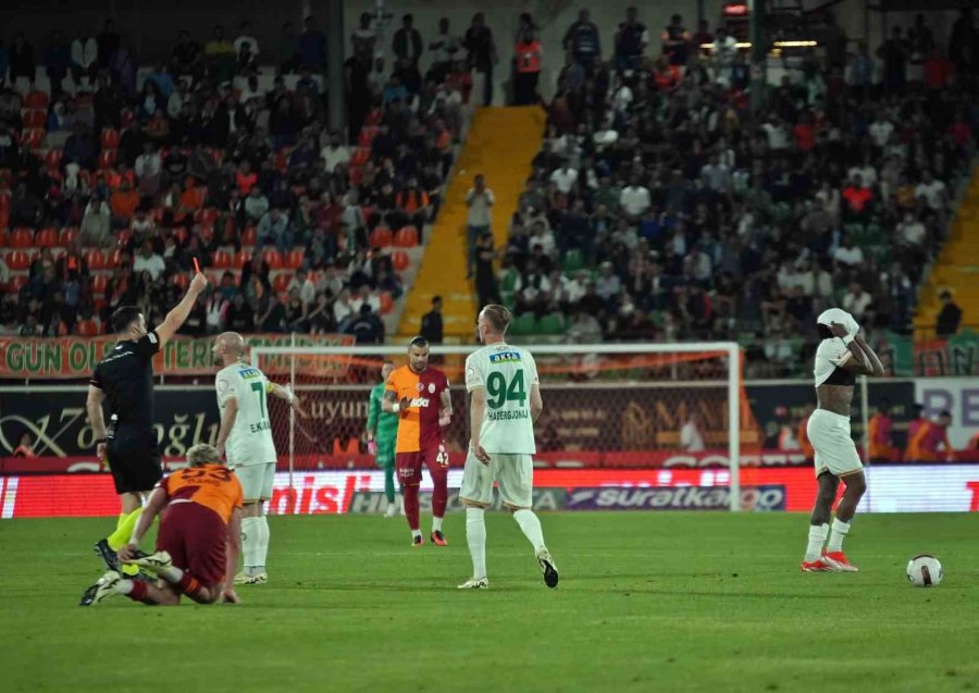 Trendyol Süper Lig: Alanyaspor: 0 - Galatasaray: 4 (maç Sonucu)